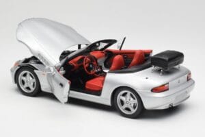 BMW Z3 Roadster Csomagtartóval Ezüst UT Models 1:18 20407 Fém – 5. kép a 8-ből