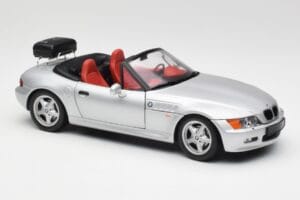 BMW Z3 Roadster Csomagtartóval Ezüst UT Models 1:18 20407 Fém – 6. kép a 8-ből