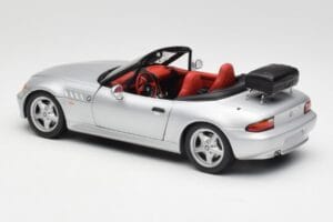 BMW Z3 Roadster Csomagtartóval Ezüst UT Models 1:18 20407 Fém – 7. kép a 8-ből