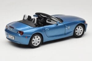 BMW Z4 E85 Kék Metallic Motormax 1:18 73144 Fém – 3. kép a 8-ből