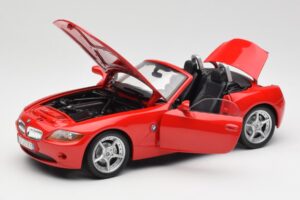 BMW Z4 E85 Roadster Piros Bburago 1:18 34046 Fém – 2. kép a 8-ből