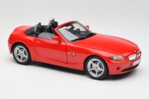 BMW Z4 E85 Roadster Piros Bburago 1:18 34046 Fém – 6. kép a 8-ből