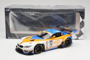 BMW Z4 E89 GT3 #46 Mills Racing M. Wittmer / A. Mills Pirelli World Challenge Sprint X-Series 2016 Minichamps 1:18 151162346  – 6. kép a 6-ből