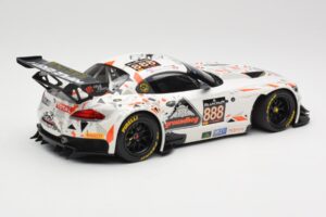 BMW Z4 E89 GT3 #888 Triple Eight Racing L. Mowle / J. Ratcliffe 24 Hours of Spa 2015 Minichamps 1:18 151152388 Fém – 2. kép a 6-ből