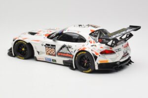BMW Z4 E89 GT3 #888 Triple Eight Racing L. Mowle / J. Ratcliffe 24 Hours of Spa 2015 Minichamps 1:18 151152388 Fém – 5. kép a 6-ből