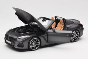 BMW Z4 G29 Szürke Metallic Norev 1:18 183270 Fém – 2. kép a 8-ből