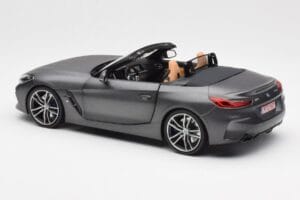 BMW Z4 G29 Szürke Metallic Norev 1:18 183270 Fém – 7. kép a 8-ből