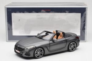 BMW Z4 G29 Szürke Metallic Norev 1:18 183270 Fém – 8. kép a 8-ből