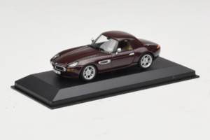 BMW Z8 Barna Hardtop Minichamps 1:43 BMW019 Fém – 2. kép a 4-ből