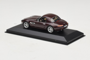 BMW Z8 Barna Hardtop Minichamps 1:43 BMW019 Fém – 3. kép a 4-ből