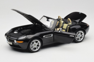 BMW Z8 Fekete Kyosho 1:18 80439411729 Fém – 2. kép a 9-ből