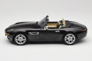 BMW Z8 Fekete Kyosho 1:18 80439411729 Fém – 4. kép a 9-ből