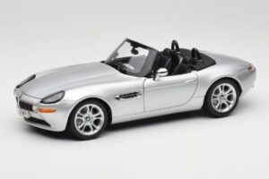 BMW Z8 E52 Kabrió Ezüst Kyosho 1:18 80432411551 Fém