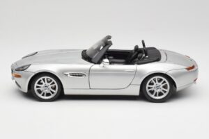 BMW Z8 E52 Titanium Silver Maisto 1:18 536896 Fém – 4. kép a 8-ből