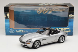 BMW Z8 Ezüst 007 The World Is Not Enough AUTOart 1:18 70511 Fém – 8. kép a 8-ből