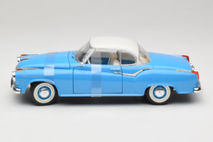 Borgward Isabella Coupe Kék Revell 1:18 08859-P1 Fém – 3. kép a 6-ből