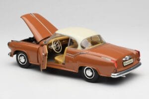 Borgward Isabella Coupe Bronz Fehér Revell 1:18 08982 Fém – 8. kép a 8-ből