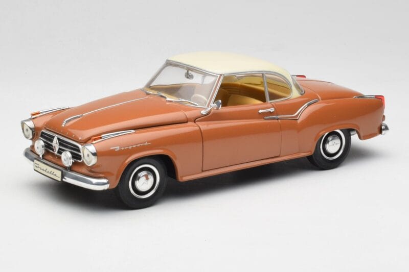 Borgward Isabella Coupe Bronz Fehér Revell 1:18 08982 Fém