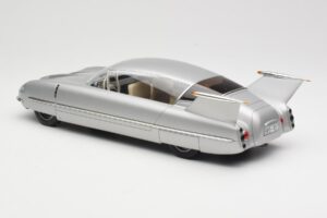Borgward Traumwagen Ezüst BoS Models 1:18 BOS052 Gyanta – 5. kép a 6-ből
