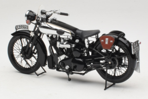 Brough Superior SS 100 T. E. Lawrence Minichamps 1:18 122135500 Fém – 5. kép a 6-ből