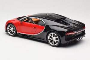 Bugatti Chiron Fekete & Piros Bburago 1:18 18-11040 Fém – 7. kép a 8-ből