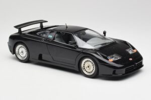Bugatti EB110 Fekete Bburago 1:18 3055 Fém – 6. kép a 8-ből