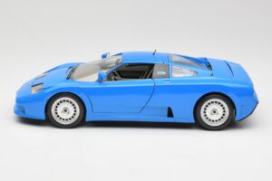 Bugatti EB110 Kék Bburago 1:18 3035 Fém – 4. kép a 8-ből