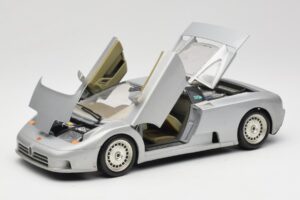 Bugatti EB110 Ezüst Bburago 1:18 3035-S Fém – 2. kép a 8-ből