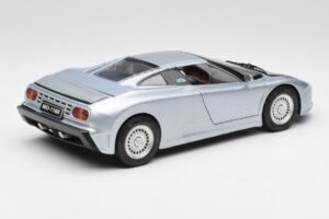 Bugatti EB110 SS Ezüst Anson 1:18 30303-W-M2 Fém – 3. kép a 8-ből