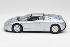 Bugatti EB110 SS Ezüst Anson 1:18 30303-W-M2 Fém – 4. kép a 8-ből