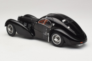 Bugatti Type 57 SC Atlantic Fekete Solido 1:18 S1802101 Fém – 5. kép a 6-ből