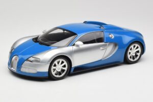 Bugatti Veyron Edition Centenaire Chrome Blue Minichamps 1:18 100110850 Fém