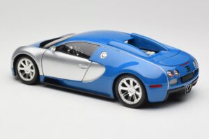 Bugatti Veyron Edition Centenaire Chrome Blue Minichamps 1:18 100110850 Fém – 7. kép a 8-ből