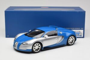 Bugatti Veyron Edition Centenaire Chrome Blue Minichamps 1:18 100110850 Fém – 8. kép a 8-ből
