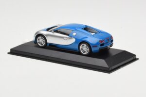 Bugatti Veyron Centenaire Kék Metál Ezüst Minichamps 1:43 400110850 Fém – 3. kép a 4-ből
