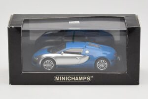 Bugatti Veyron Centenaire Kék Metál Ezüst Minichamps 1:43 400110850 Fém – 4. kép a 4-ből