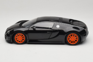 Bugatti Veyron Super Sport Black Metallic Minichamps 1:18 100110842 Fém – 4. kép a 8-ből