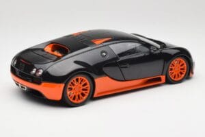 Bugatti Veyron Super Sport World Record Edition Carbon & Orange Minichamps 1:18 100110840 Fém – 3. kép a 8-ből