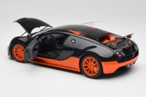 Bugatti Veyron Super Sport World Record Edition Carbon & Orange Minichamps 1:18 100110840 Fém – 5. kép a 8-ből