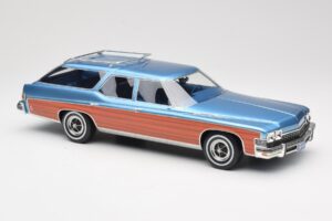 Buick Estate Wagon Light Blue Metallic BoS Models 1:18 BOS417 Gyanta – 4. kép a 6-ből