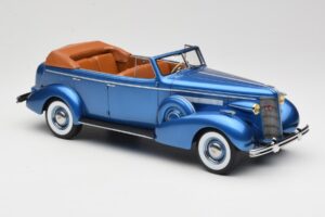Buick Roadmaster 80-C Four Door Phaeton Blue Metallic BoS Models 1:18 BOS372 Gyanta – 4. kép a 6-ből