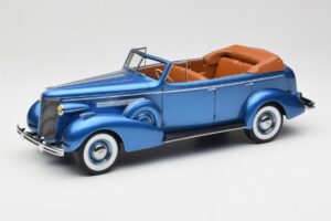 Buick Roadmaster 80-C Four Door Phaeton Blue Metallic BoS Models 1:18 BOS372 Gyanta