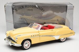 Buick Roadmaster Chrome Yellow Motormax 1:18 23124646-M17 Fém – 8. kép a 8-ből