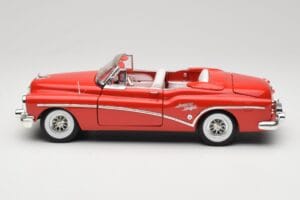 Buick Skylark Kabrió Piros Motormax 1:18 73129 Fém – 4. kép a 8-ből