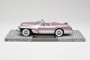 Buick Wildcat II Concept Salmon Metallic Minichamps 1:18 107141221 Gyanta – 3. kép a 6-ből