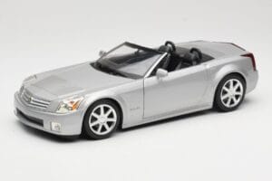 Cadillac XLR Kabrio Ezüst Hot Wheels 1:18 53838 Fém