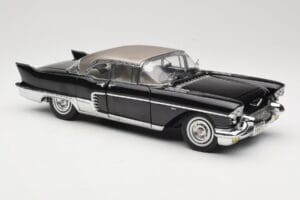 Cadillac Brougham Fekete Sun Star 1:18 4001 Fém – 6. kép a 8-ből
