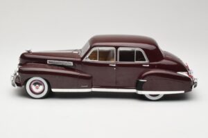 Cadillac Fleetwood 60 Special Sedan Piros MCG 1:18 MCG18071 Fém – 3. kép a 6-ből