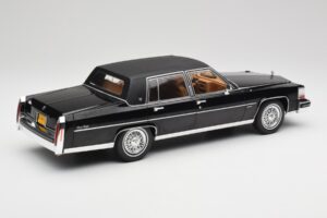 Cadillac Fleetwood Brougham Fekete MCG 1:18 MCG18250 Fém – 2. kép a 6-ből