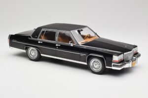 Cadillac Fleetwood Brougham Fekete MCG 1:18 MCG18250 Fém – 4. kép a 6-ből